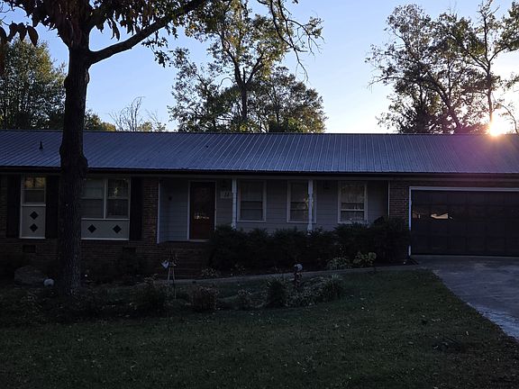2nd image of 14 Heathwood Cir