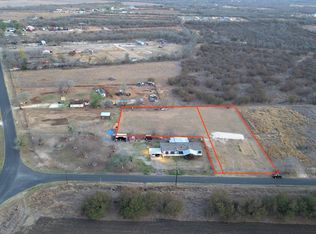 11446 Hollowell Rd #30-31, Atascosa, TX 78002