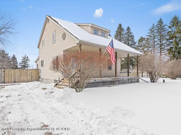 4801 Cemetery Rd, Fowlerville, MI 48836
