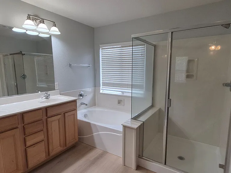 11 Long Warf Pl — Photo 19