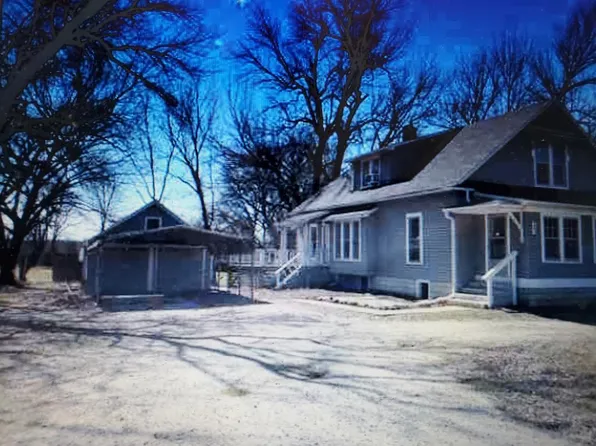 3003 W 8th St, Coffeyville, KS 67337
