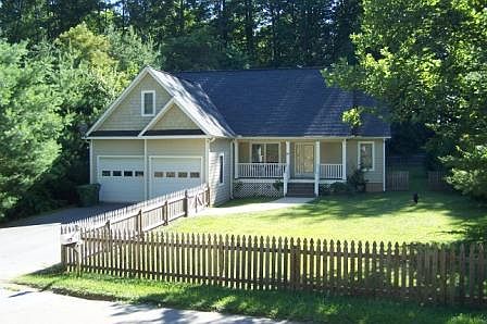 14 Pinecroft Rd, Asheville, NC 28804 | Zillow