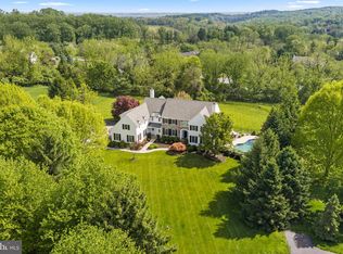 6 Somerset Ln, Malvern, PA 19355