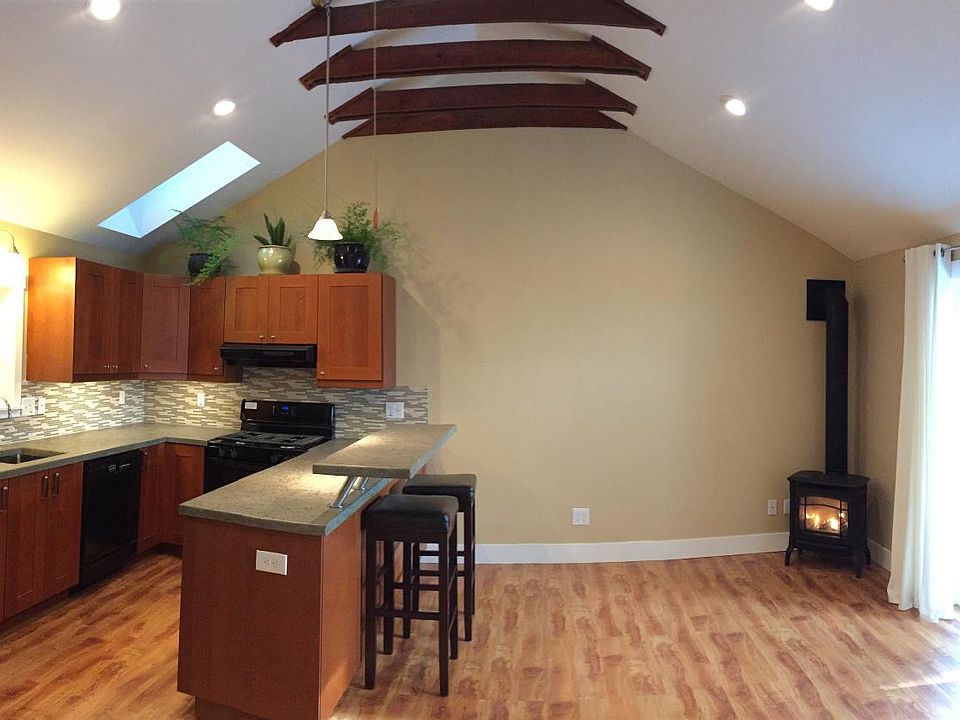 Kitchen & Living Room with Dining Bar