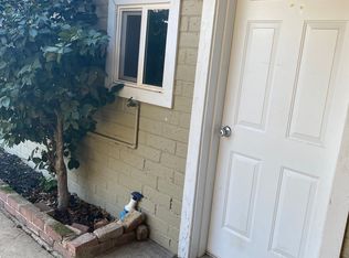 222 S Palm Dr, Dinuba, CA 93618