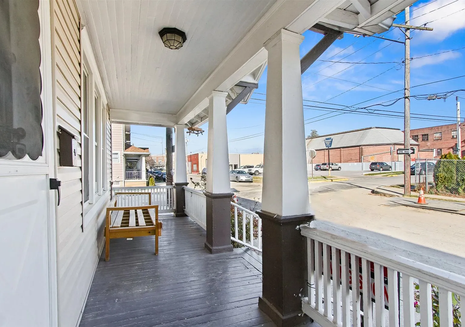 Spacious Single Family Home In York City! — Photo 4