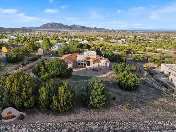 7 Camino Coyote, Edgewood, NM 87015