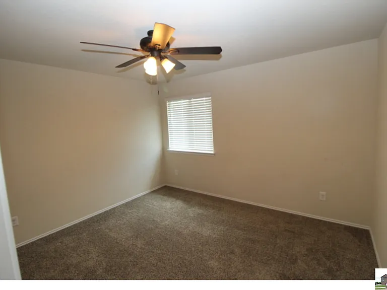 1202 Stonewall Rdg — Photo 55