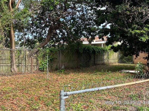 3035 NW 100th St, Miami, FL 33147