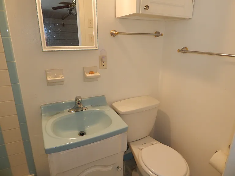 5005 Genesis Ave — Photo 16