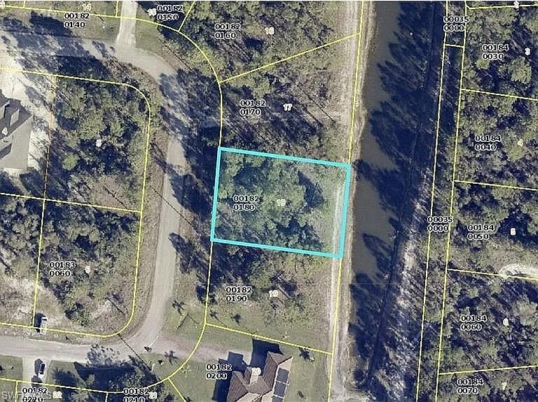 2nd image of 454 Jaipur DR
