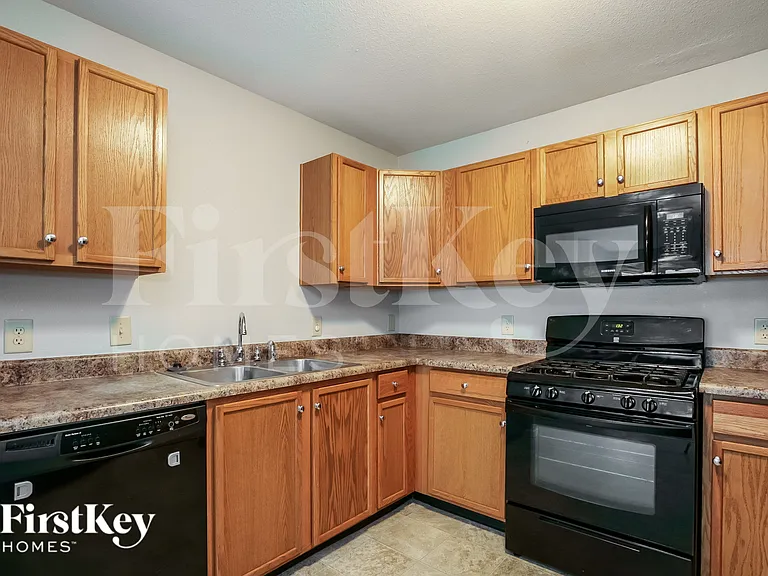 10094 Golden Dr — Photo 8