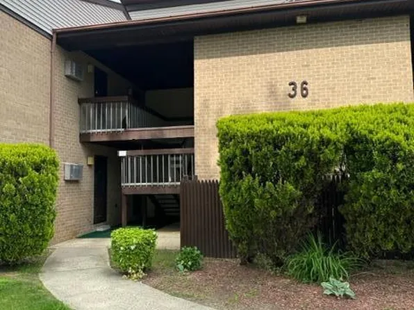36 Amberly Drive #G, Manalapan, NJ 07726