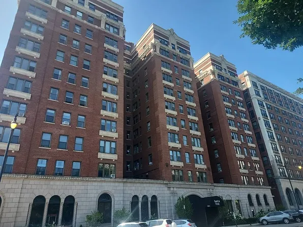 5300 S Shore Dr APT 58, Chicago, IL 60615