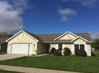 802 Millers Ct, Nappanee, IN 46550