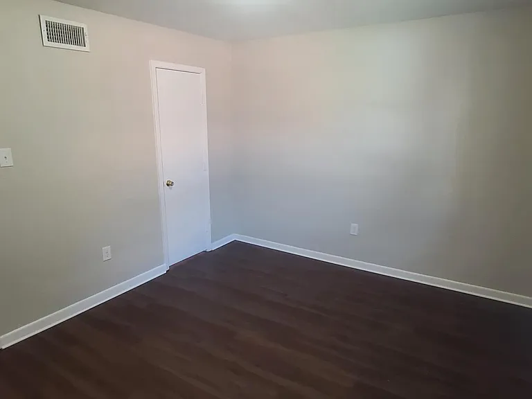 3419 Matilda St — Photo 8