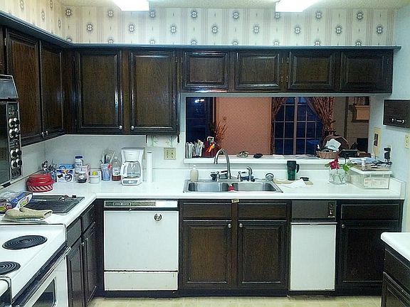 Look at this spacious Kitchen