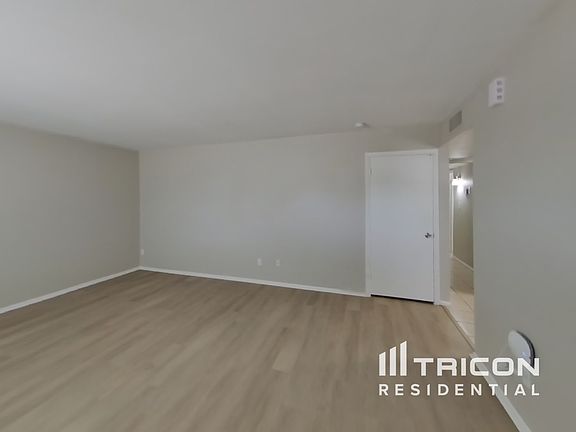 4th image of 9714 N 45th Ave
