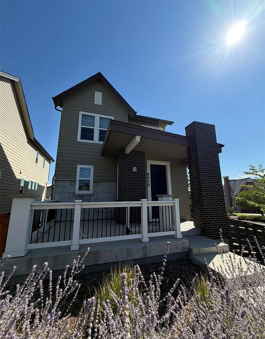 2 bed, 2.5 bath, 1668 sqft, $2,995 — Photo 1