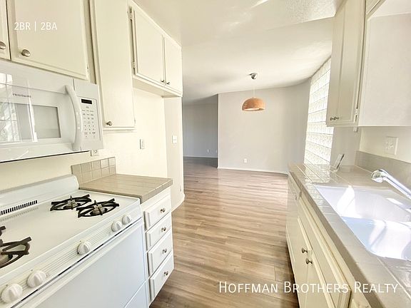 5th image of 5107 Inglewood Blvd #101