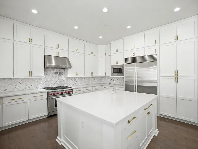 18418 N 97th Pl — Photo 13