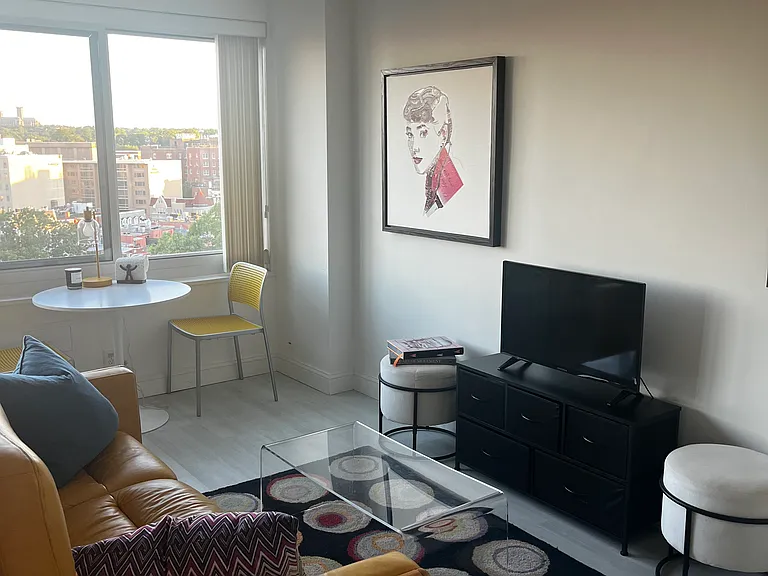 1330 New Hampshire Ave NW — Photo 14