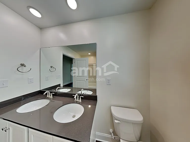 13009 Redwind Dr — Photo 22