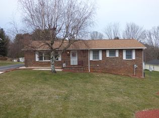 1050 N 13th St, Wytheville, VA