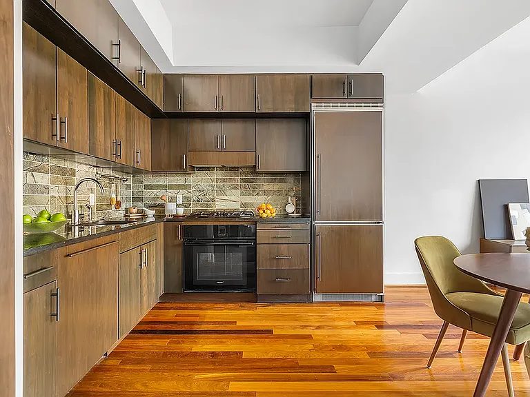 150 Myrtle Ave #611 — Photo 3