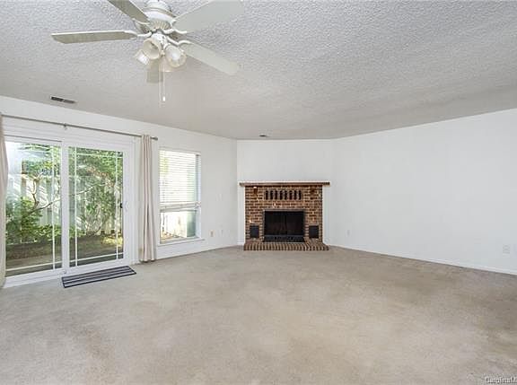 3rd image of 1063 Sardis Cove Dr