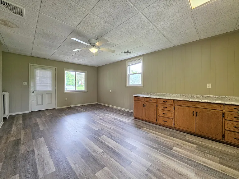 2402 New Holland Pike — Photo 14