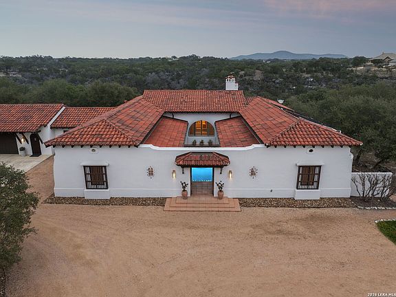 2nd image of 2835 Palomino Springs
