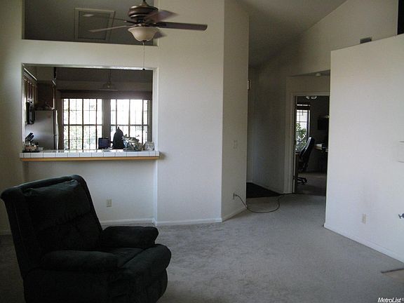 5th image of 1359 Sand Hill Ct