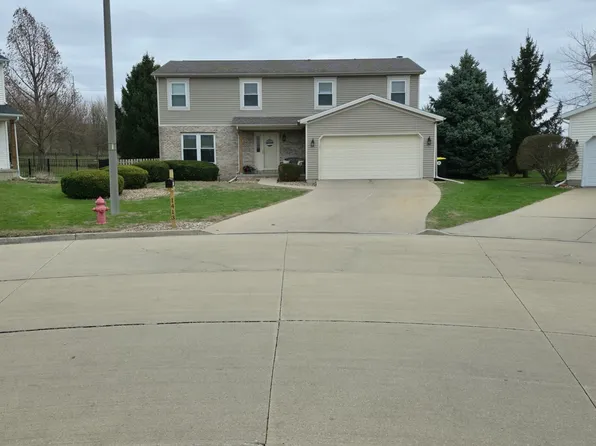 1413 Lismore Ln, Normal, IL 61761