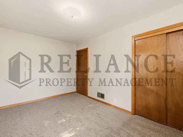 1620 E Selma St — Photo 39