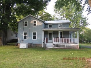 228 E Godfrey St, Newark, NY 14513