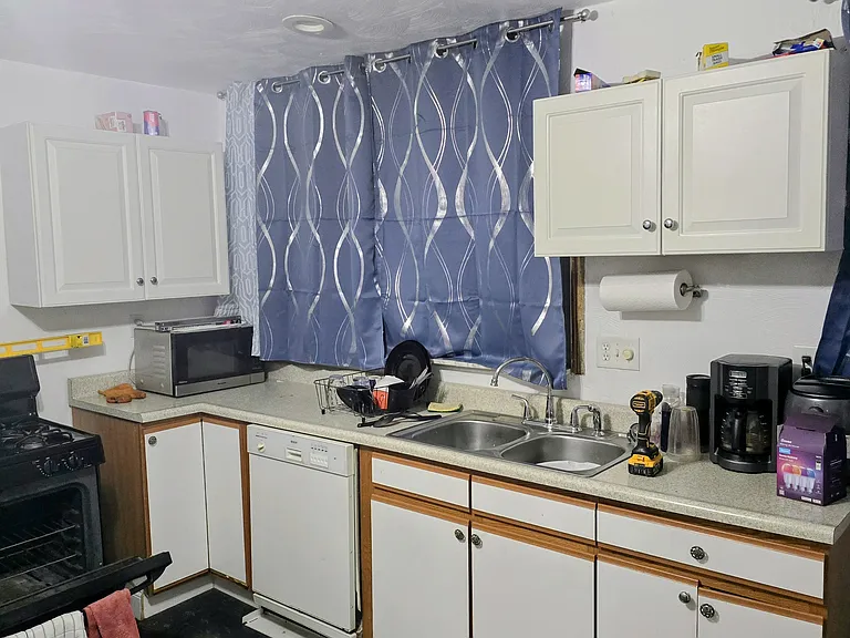 3609 Chartiers Ave — Photo 9