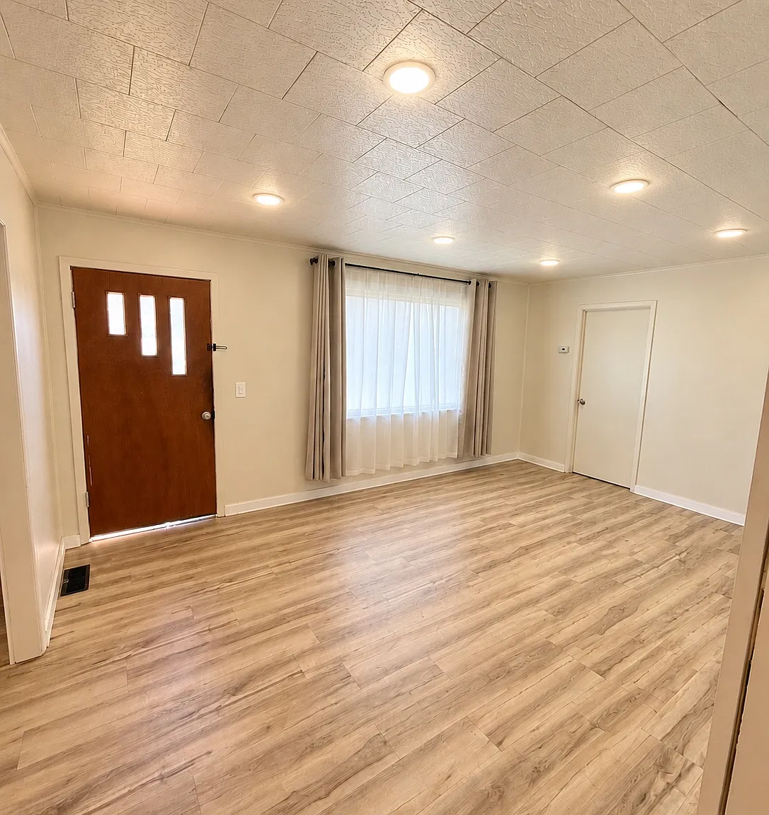 3 bed, 1440 sqft, $1,450 — Photo 3