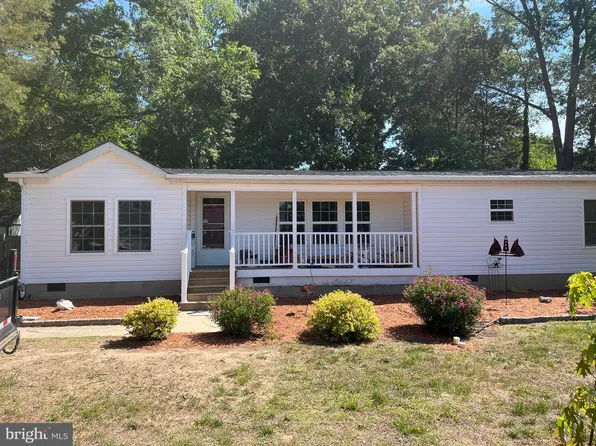 3301 Stratford St, Colonial Beach, VA 22443