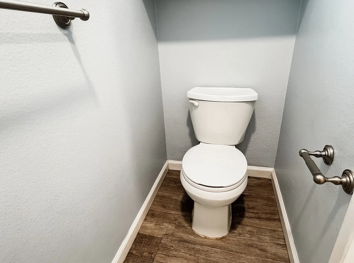 2621 Damien Avenue - 1 — Photo 2