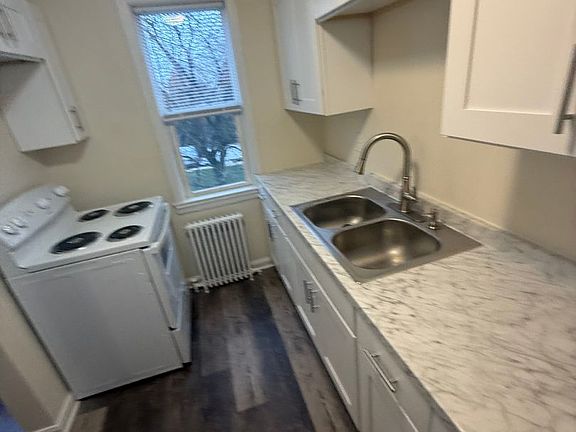 5th image of 221 N 4th St #37