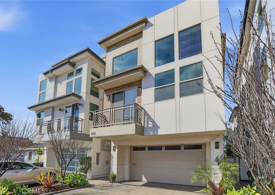 1st image of 1745 Spreckels Ln