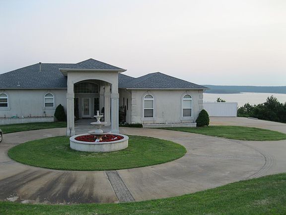 Entry to the home