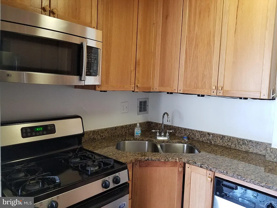 1111 Arlington Blvd #307