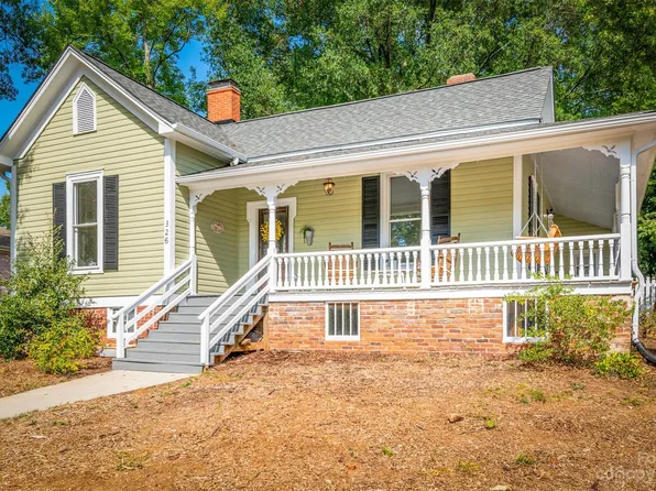 326 Kelly St, Statesville, NC 28677