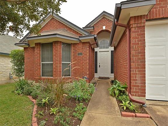 3rd image of 1153 Tetbury Ln