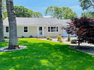 102 Seaboard Ln, Hyannis, MA 02601