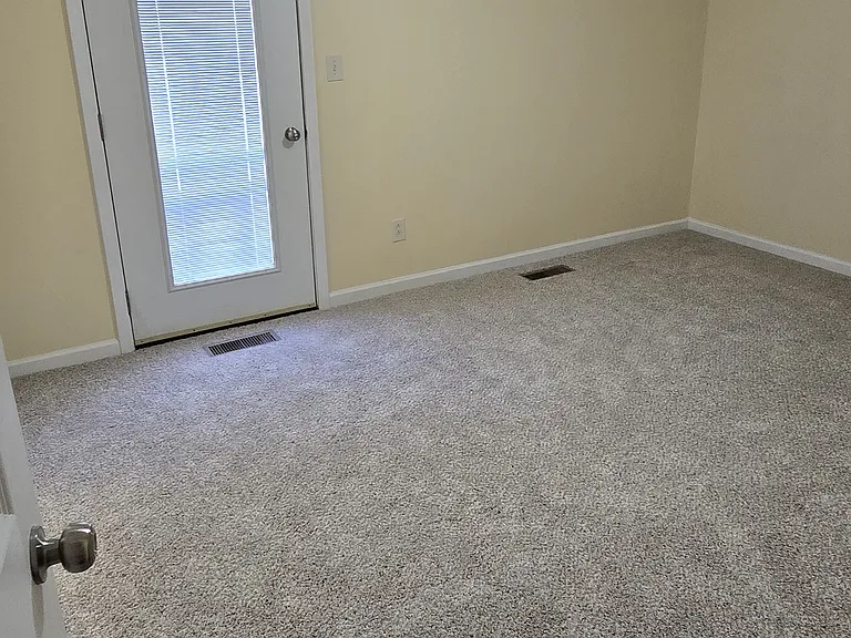 10005 Bluegrass Rd — Photo 8