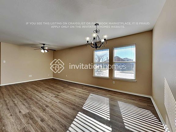 4th image of 1352 Gayle St