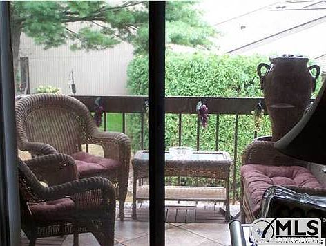 3rd image of 10 Andover Ct #B